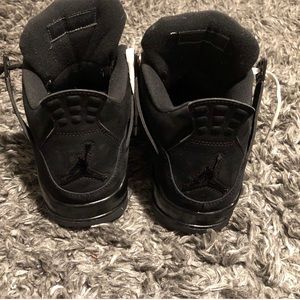 Jordan 4 black cats